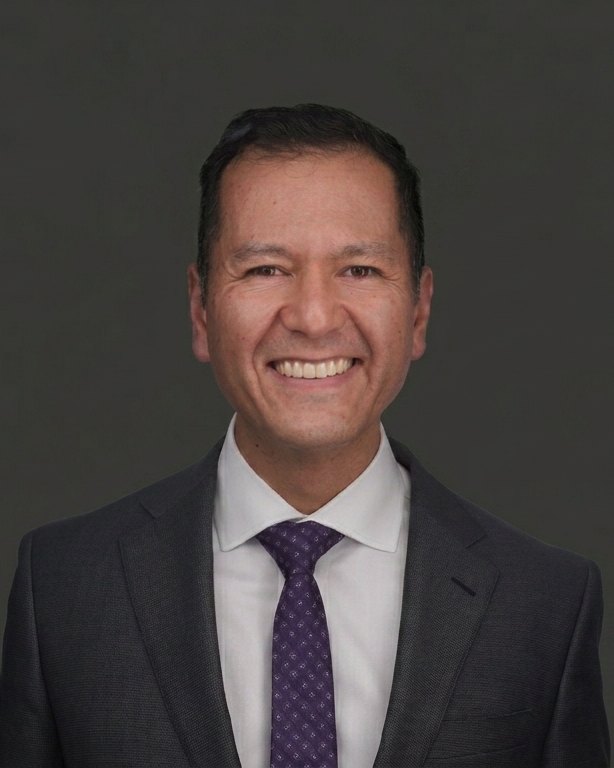 Dr Carlos Lijo, Orthopaedic Spine Surgeon